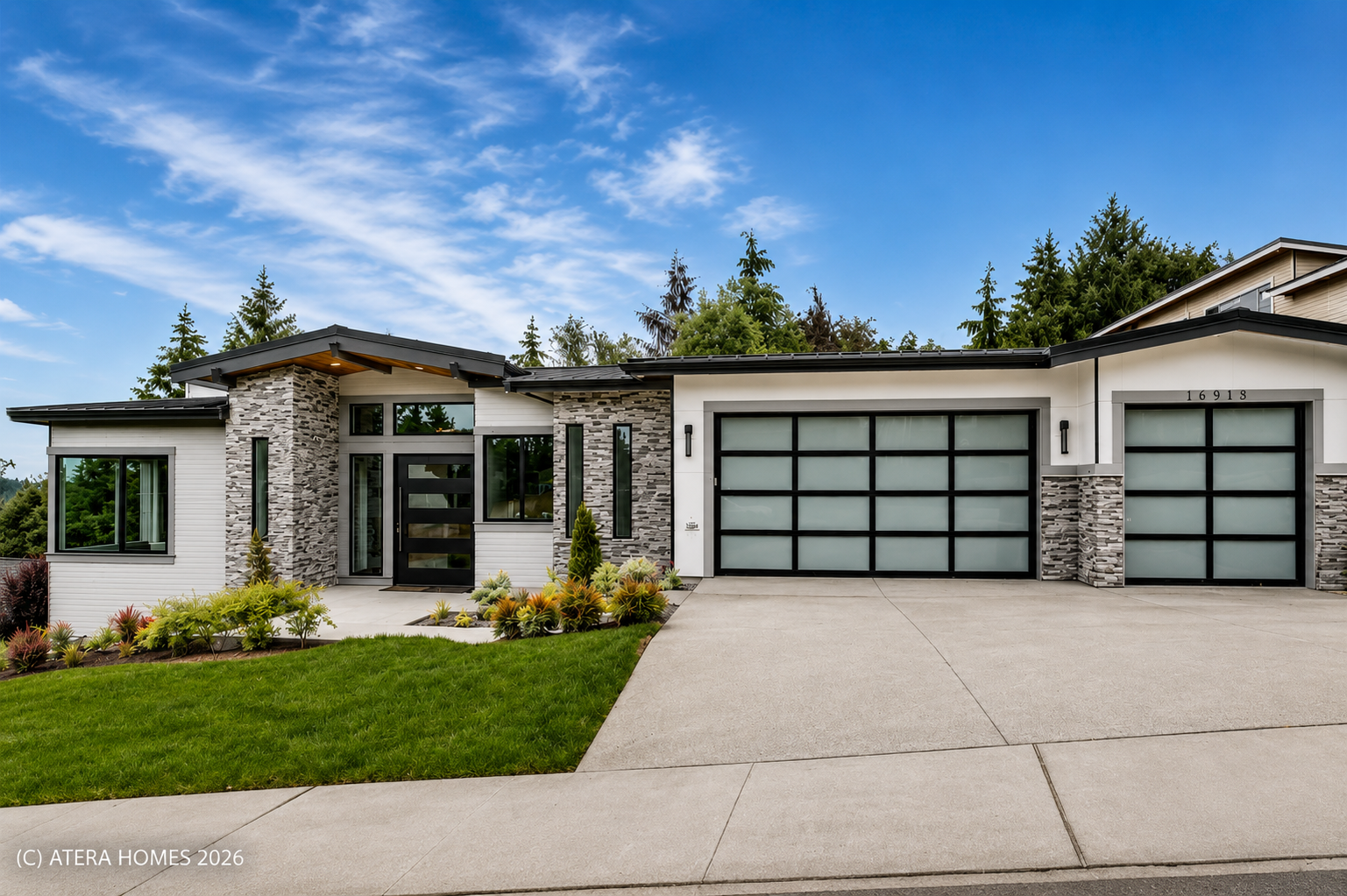 China Creek Lot 219, a GlenEagles #4753-74 custom home in Newcastle on a sloping view lot.