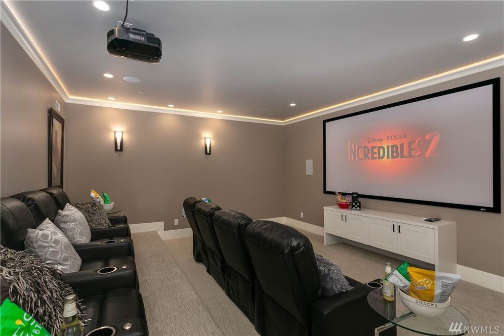 Interior view 10 of China Creek Lot 219.