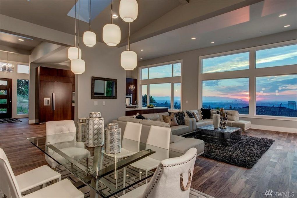 Interior view 5 of China Creek Lot 219.