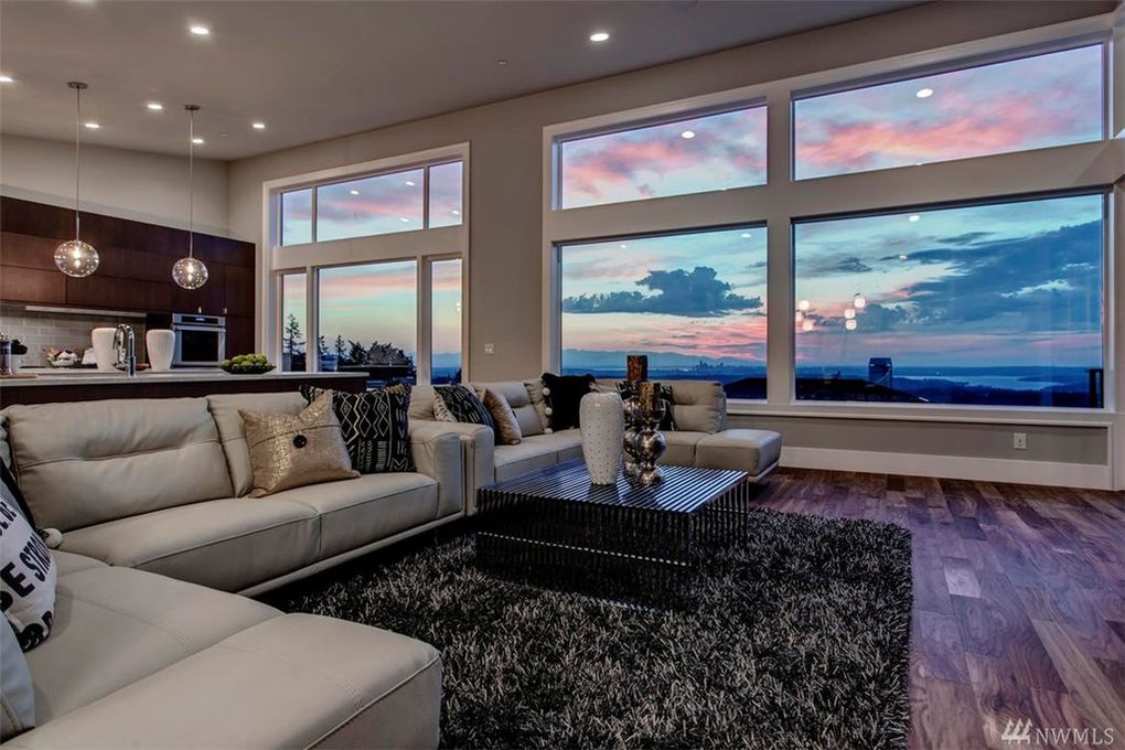 Interior view 6 of China Creek Lot 219.